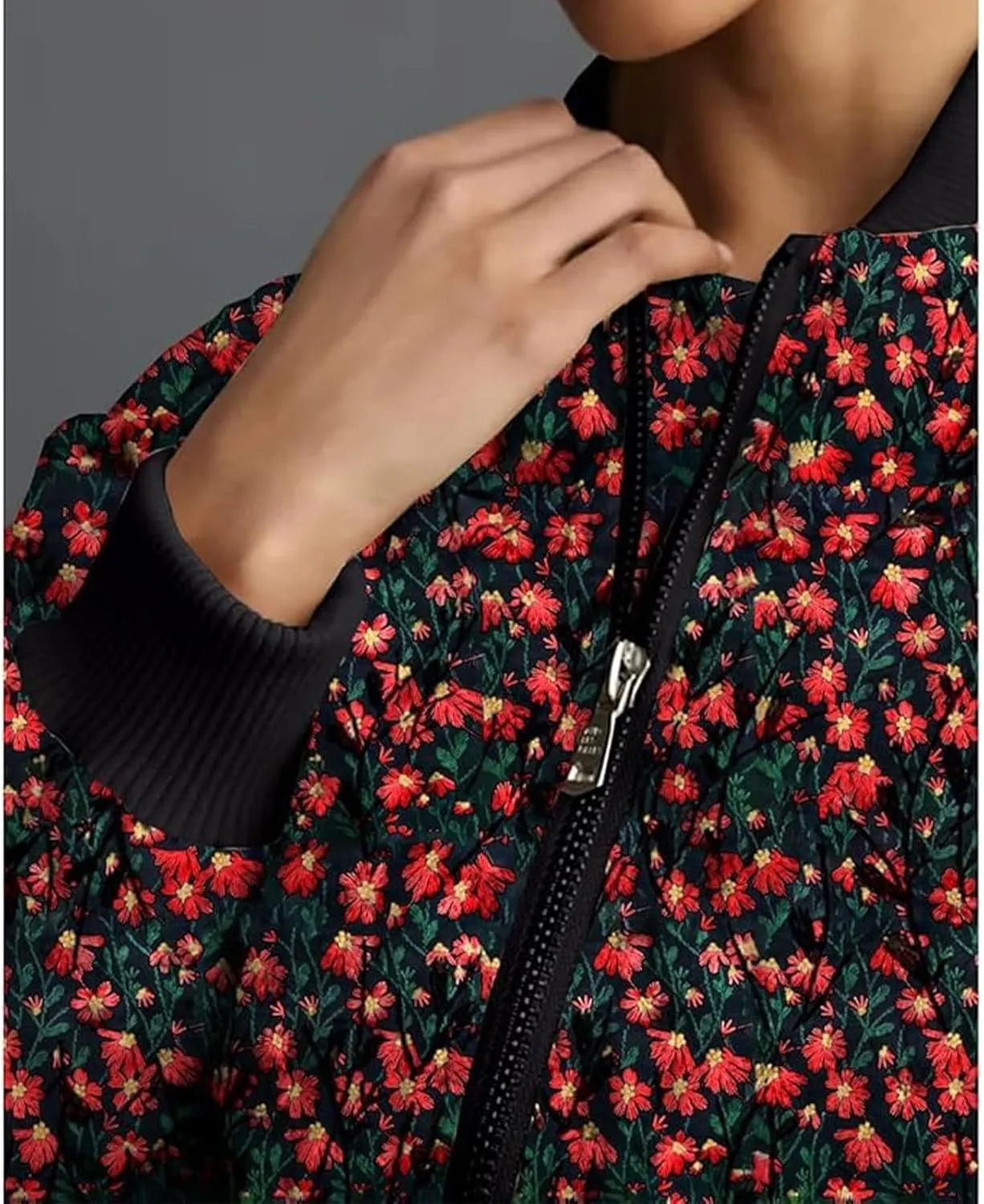 Women's Daisy Printed Bomber Jackets Zip Up Long Sleeve Cropped Coat Fashion Retro Padded Outerwear with Pockets